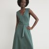 Women r.w. & co. Dresses & Jumpsuits | Sleeveless Fit And Flare Dress With V Neckline Garden Topiary