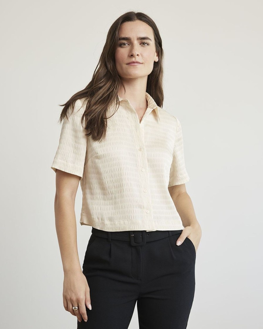 Women r.w. & co. Blouses & Shirts | Short-Sleeve Buttoned-Down Textured Blouse Whitescape